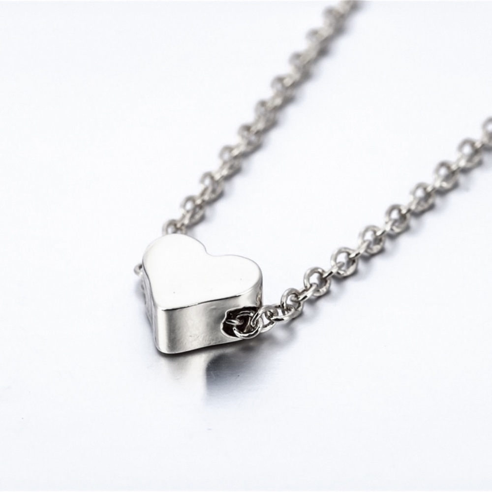 Any 3/$25! Silver Heart Pendant Clasp Necklace - Picture 4 of 7